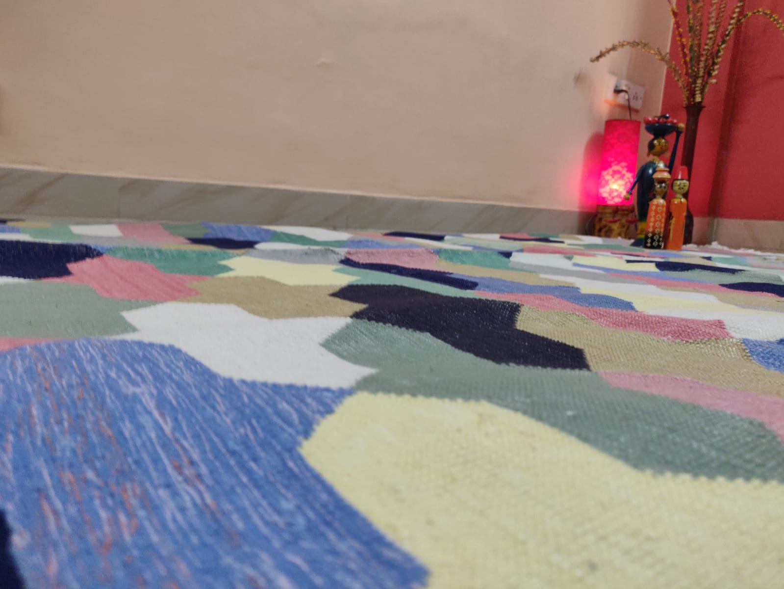 Flatweave Dhurrie in warm hues