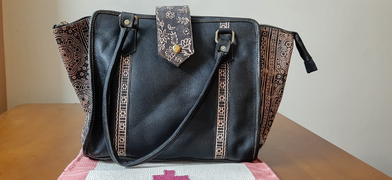 Multipurpose Leather Handbag