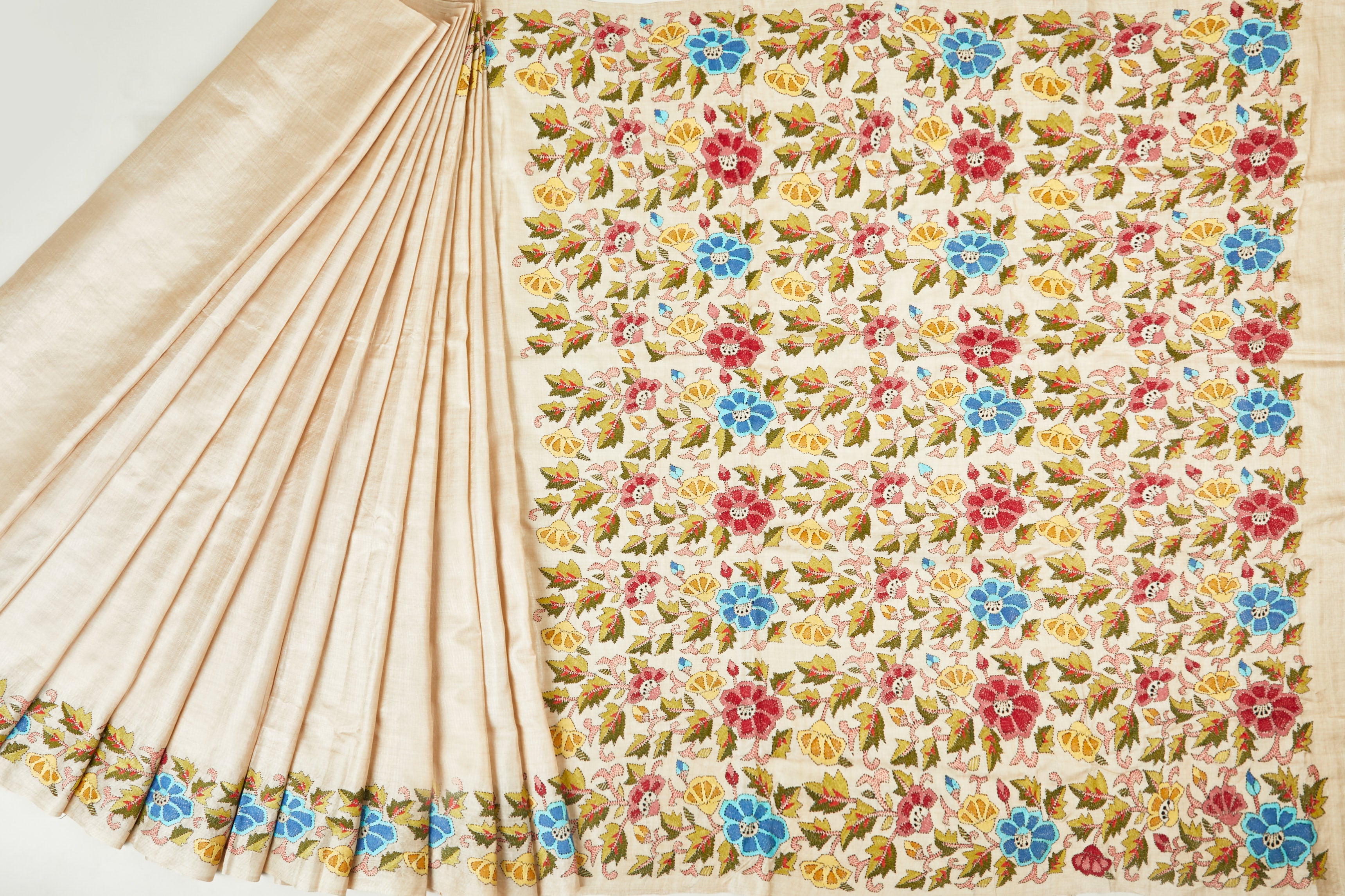 Cream Bangalore Silk Saree with Kantha Accented Aanchal